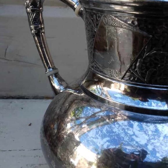 Antique Derby Silver Co #1606 Intricately Engraved Teapot Silverplated Tea Pot - Picture 7 of 14